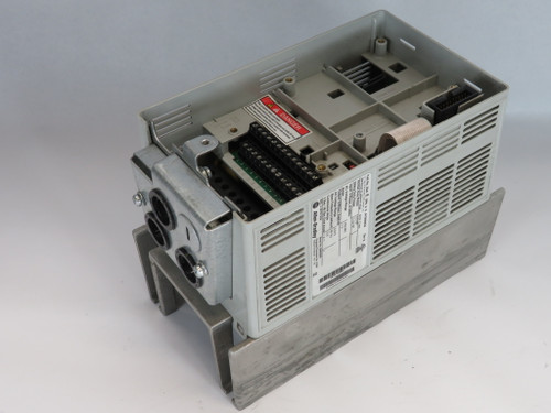 Allen-Bradley 20AE0P9A0AYNNNC0 Series A AC Drive CUT MOUNT/NO FACE PLATE USED