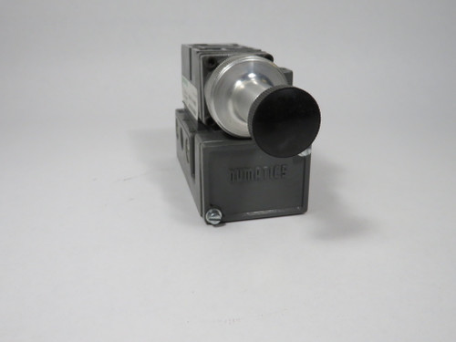 Numatics 082RS131J000000 Regulator C/W Plug-In Base 10-130 psig 1/4 NPTF USED