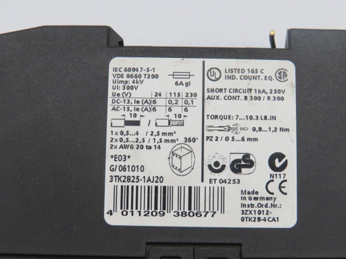 Siemens 3TK2825-1AJ20 Sirius Safety Relay 115 VAC *Cosmetic Damage* USED