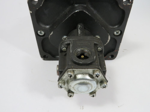 Fairchild 3433 Precision Regulator 250 psig 0.5-30 Range 3/8 NPT Ports USED