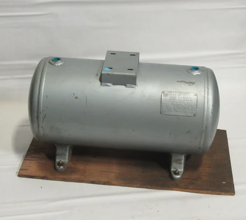 LaGrange Products 1227-102 Pressure Tank 130 psi 3/4" NPT USED