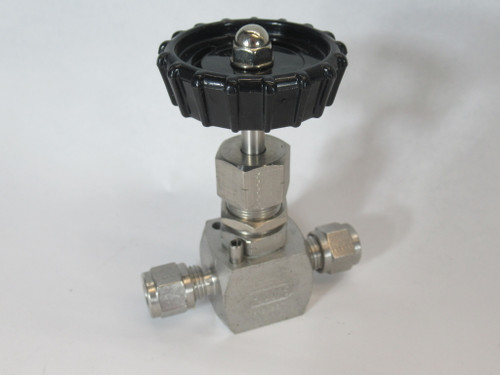 Hoke 2112G4Y Screwed Bonnet Needle Valve 1/4" 6000 psig 70F NOP