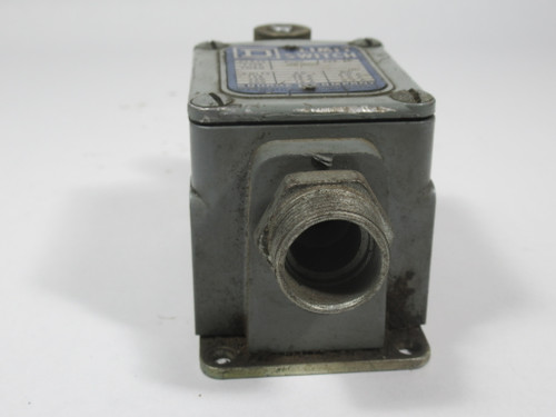 Square D 9007TUB5S4 Ser. B Limit Switch 600VAC 15A USED