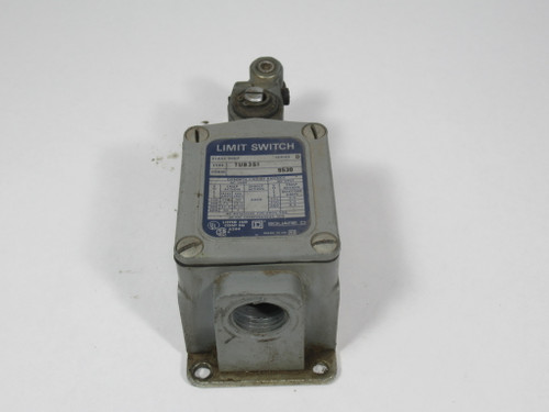 Square D 9007TUB3S1 Ser. D Limit Switch C/W Roller Lever 600VAC 20A USED