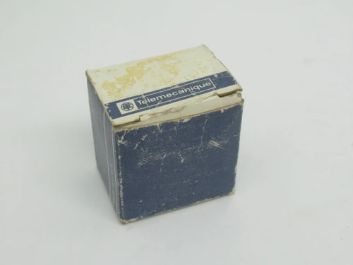 Telemecanique ZB2BZ102 Mounting Base with Contact Block 1NC SHELF WEAR NEW
