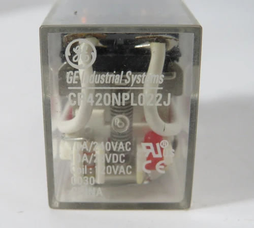 General Electric CR420NPL022J General Relay 120VAC 10A 240VAC 28VDC 8 Blade USED