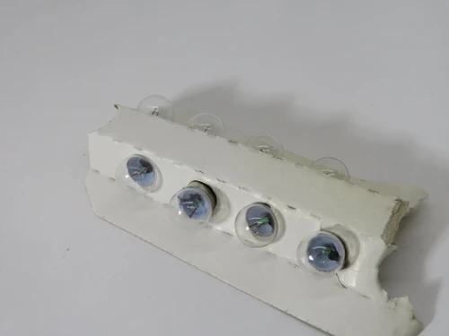 Stanpro #13 Miniature Light Bulb 3.8V 0.3A Lot of 8 BOX DAMAGE NEW