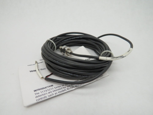 Cutler Hammer 1173AF2003 Photoelectric Opcon Sensor 20FT Dmg Box NEW