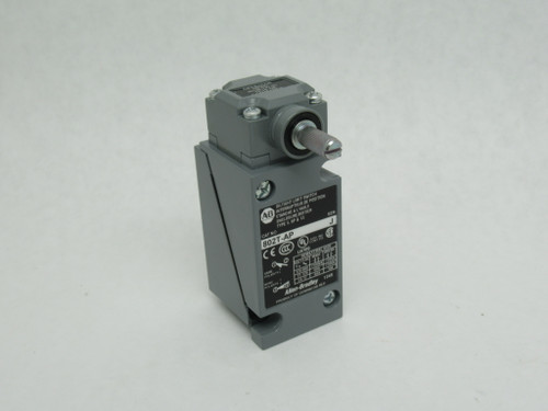 Allen-Bradley 802T-AP Series J Oiltight Limit Switch 600V 10A w/40146-747-63 NEW