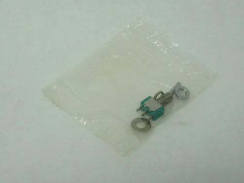 JBT LFH-126 Flat Lever Toggle Switch ON-NONE-ON* SPDT 6A@125V 3A@250V NOP