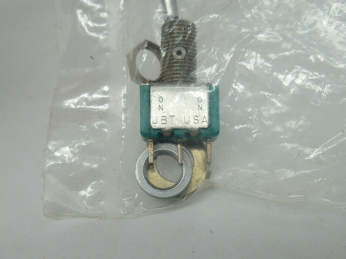 JBT LFH-126 Flat Lever Toggle Switch ON-NONE-ON* SPDT 6A@125V 3A@250V NOP