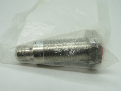 BAUMER IFRM 18N1701/S14L Proximity Sensor NWB