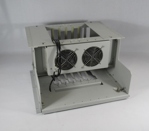 Moore 16289-200/1 Six-Slot Module Rack 24VDC 12A Max Each Bus USED