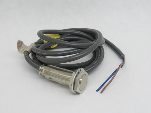 Omron TL-X5Y1-2M Proximity Sensor 45-260V 200mA 2m L SHELF WEAR NEW