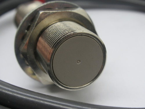 Omron E2E2-X5Y1-US Inductive Proximity Sensor 24-240VAC SHELF WEAR NOP