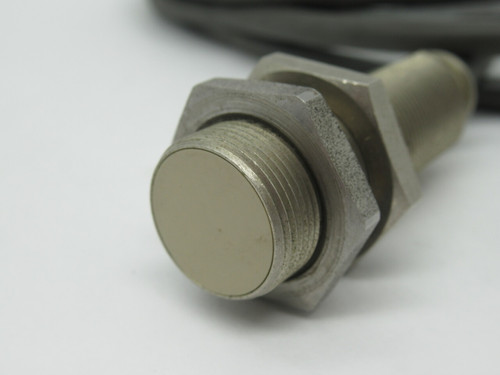 Omron TL-X5Y2 Proximity Switch 45-260VAC 200mA 5mm Range 2m Cable SHELF WEAR NOP