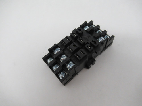 Omron PTF11PC Relay Socket 15A 300V 11 Blade USED
