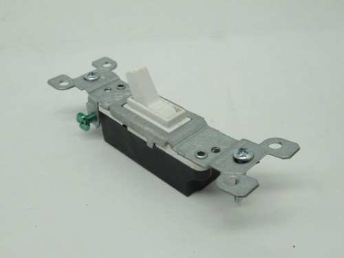 Leviton 1451-2W Toggle Switch 15A 120V 1-Pole White Lot of 4 SHELF WEAR NOP
