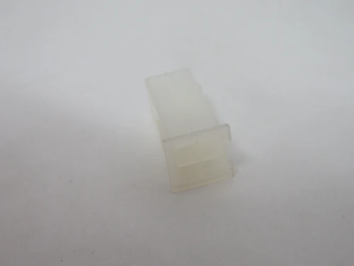Molex 39-01-3043 Mini-Fit Jr. Plug Housing Dual Row 4 Circuits Natural Lot/5 NOP