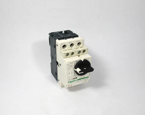 Schneider GV2-P10 Starter 4-6.3 AMp 3 Pole 600 Vac USED