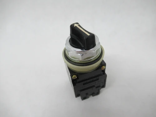 General Electric CR104B722 Black Selector Switch 5 Position BOX DAMAGE NEW