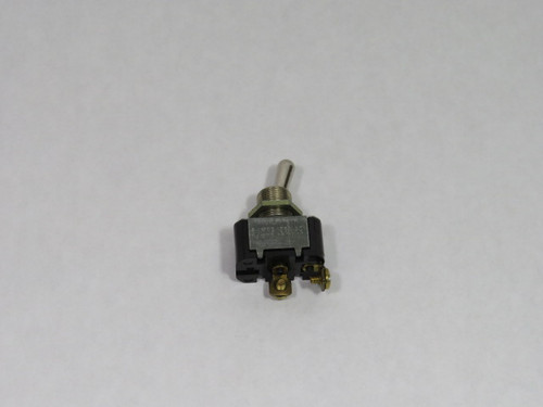 Cutler-Hammer 7580K4 ON-NONE-OFF Toggle Switch SPST 6A 125V 3A 250V USED