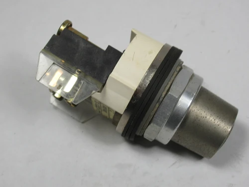 Allen-Bradley 800T-H33A Series T Cylinder Lock Switch 1NO 1NC No Key USED