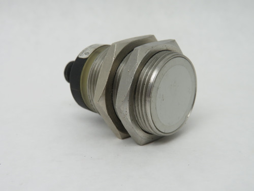 Carlo Gavazzi EI3010NPOSS-1 Proximity Sensor 10-40VDC 10mm Distance USED