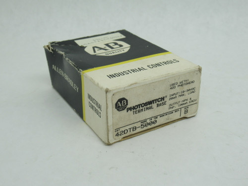 Allen-Bradley 42DTB-5000 Photoswitch Terminal Base 10-30VDC MISSING SCREW NEW