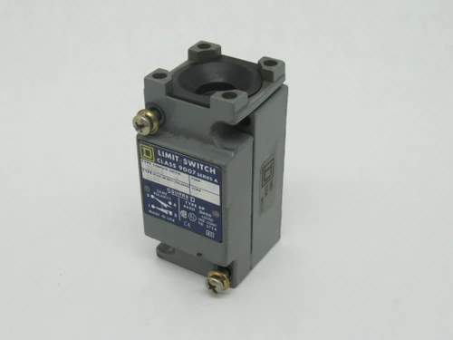 Square D 9007-CO54 Limit Switch Body and Receptacle No Head USED