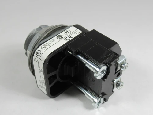 Allen-Bradley 800T-P16 Series U Pilot Light 120VAC 50/60Hz No Lens USED