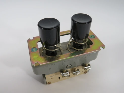 Square D 9001-UO-5 Ser. B 2-Speed Standard Duty Push Button Unit BOX DMG NEW