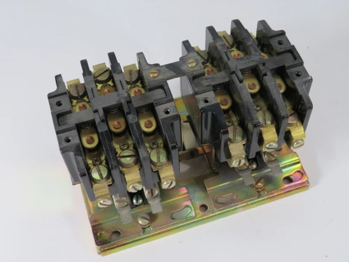 Furnas 44BE30AJ Open Reversing Magnetic Contactor 24V 50/60Hz BOX DAMAGE NOP