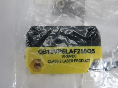 Banner 75742 QS18VP6LAF250Q5 Photoelectric Sensor 10-30VDC 250mm Range PNP NWB