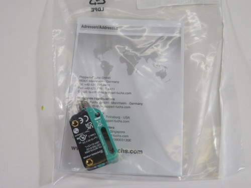 Pepperl+Fuchs OBT300-R100-2EP-IO-V31-L Triangulation Sensor 10-30VDC 300mm NWB