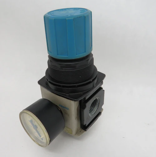 Festo 178819 LR-M2-G1/2-10GI Pressure Regulator w/Gauge G1/2 21 bar 300 psi USED