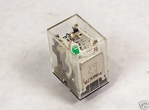 Omron MY2N-DC24 General Purpose Relay 24VDC 5A 8-Blade USED