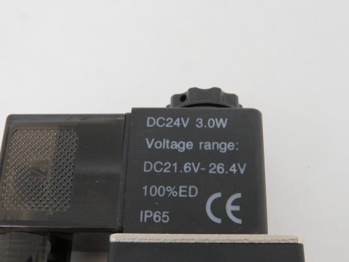 Nitra AVS-5313-24D Pneumatic Solenoid Valve 3/8"/1/4" NPT 20-115 psi USED