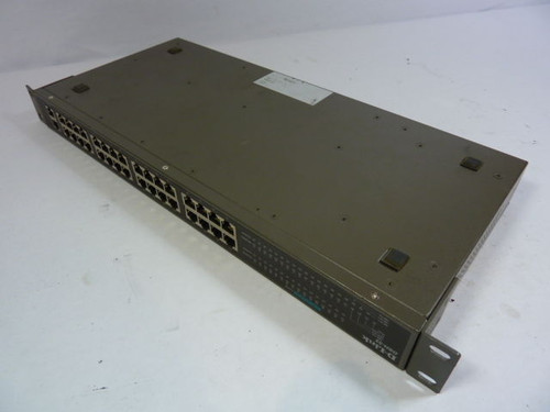 D-Link DSH-32 External HUB 32 Ports 10/100 Dual Speed USED