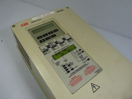 ABB ACS501-005-6X00P2 AC Drive 5HP 3Ph 0-600VAC 6.1A 0-500Hz USED