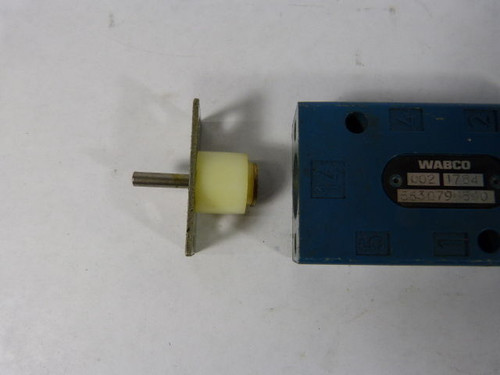 Wabco 002-1784 Solenoid Valve USED