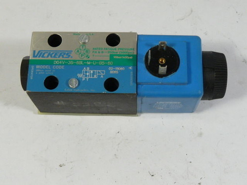 Vickers DG4V-3S-6BL-M-U-B5-50 Solenoid Valve With 02-101726 Coil USED