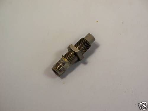 OMRON E2E-X5ME2-M1 Inductive Proximity Sensor USED