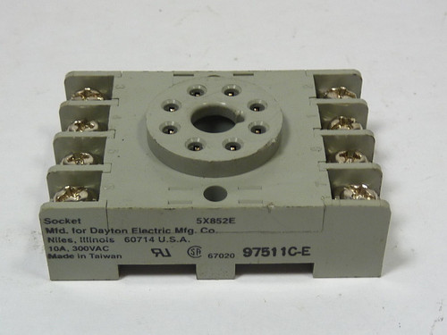 Dayton Electric 5X852E 8-Pin Relay Socket USED