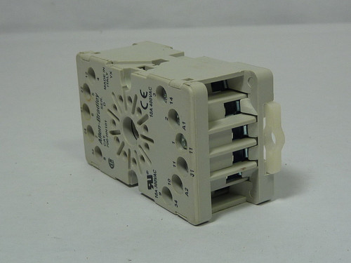 Allen-Bradley 700-HN101 Series D 11-Pin Relay Base USED