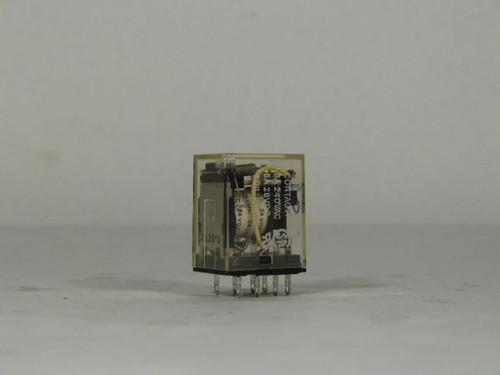 Omron MY2N-D2-DC24 24VDC 5A Relay W/LED USED