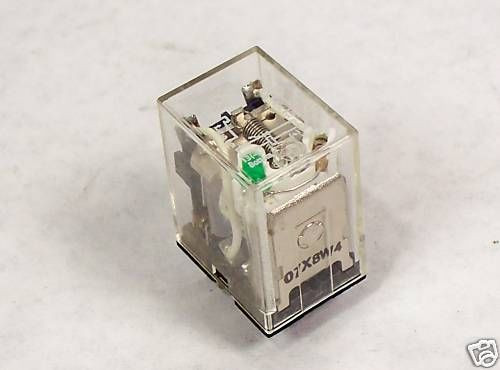 OMRON MY2N-DC24 General Purpose Relay W/ LED 24VDC 5A 8 Blade USED