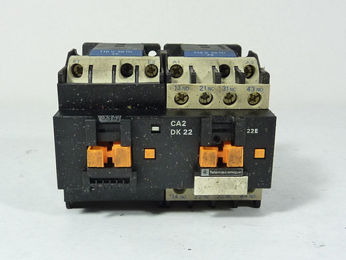 Telemecanique CA2 DK22 Control Relay 600V USED