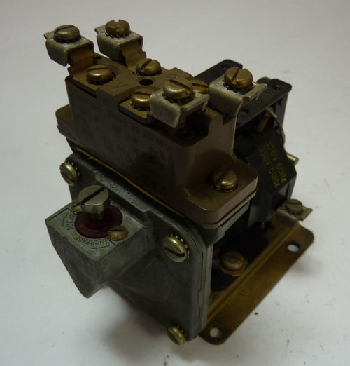 Square D 9050A010E Timing Relay 115VAC USED
