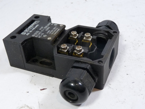 Schmersal AZ16-02ZVRK Saftey Interlock Switch USED